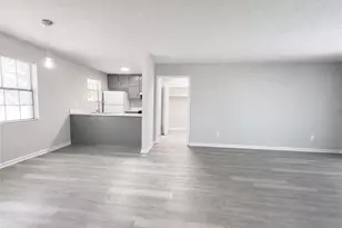 160 Chesapeake Dr, Ellenwood, GA 30294 - Photo 4
