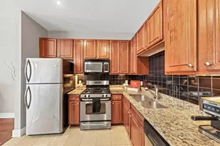 799 Hammond Dr, Sandy Springs, GA 30328 - Photo 6