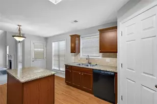 2389 Newbury Oaks Ct, Lawrenceville, GA 30044 - Photo 16