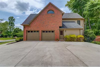 1363 Riverview Run Lane, Suwanee, GA 30024 - Photo 4