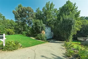 330 Justin Dr, Woodstock, GA 30188 - Photo 4