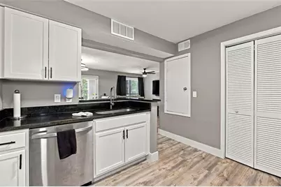 2657 Lenox Road NE #A-1, Atlanta, GA 30324 - Photo 8
