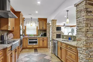 4081 Ashford Dunwoody Rd NE, Atlanta, GA 30319 - Photo 14