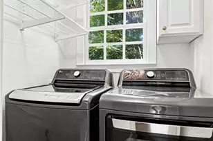 490 Danube Rd NE, Atlanta, GA 30342 - Photo 22