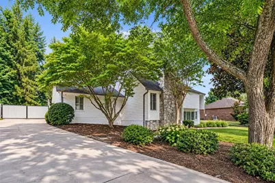 290 Saddle Lake Drive, Roswell, GA 30076 - Photo 1