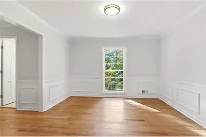 1215 Lake Crest Terrace, Roswell, GA 30075 - Photo 4