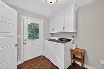 3009 Greenoaks Circle NE, Atlanta, GA 30345 - Photo 8