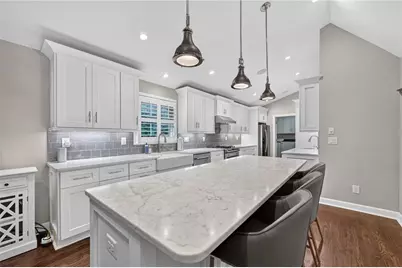 3009 Greenoaks Circle NE, Atlanta, GA 30345 - Photo 6
