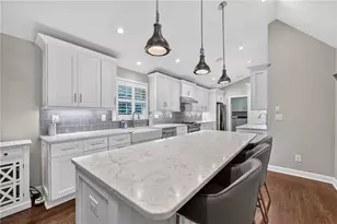 3009 Greenoaks Cir NE, Atlanta, GA 30345 - Photo 6