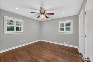 3009 Greenoaks Cir NE, Atlanta, GA 30345 - Photo 14