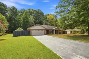 41 Williamsburg Dr NW, Rome, GA 30165 - Photo 2