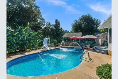 837 Sunset Drive, Locust Grove, GA 30248 - Photo 2