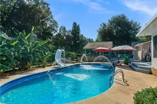 837 Sunset Dr, Locust Grove, GA 30248 - Photo 2
