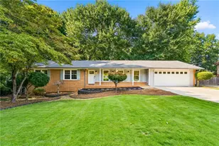 6855 Ramundo Dr, Atlanta, GA 30360 - Photo 1