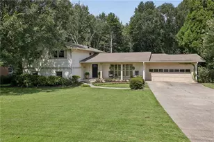 2756 Fontainebleau Dr, Atlanta, GA 30360 - Photo 1