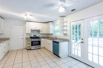 2472 Landington Way, Duluth, GA 30096 - Photo 14