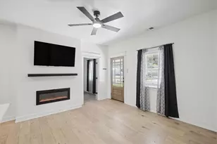 607 Harlan St, Calhoun, GA 30701 - Photo 8