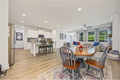 5398 Gray Birch Bend, Flowery Branch, GA 30542 - Photo 2