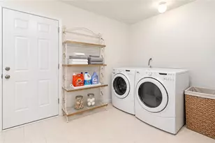 1792 Moores Mill Rd NW, Atlanta, GA 30318 - Photo 26