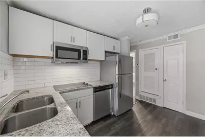 21 Delmont Drive NE #7, Atlanta, GA 30305 - Photo 6