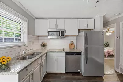 21 Delmont Drive NE #7, Atlanta, GA 30305 - Photo 8