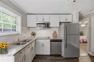 21 Delmont Dr NE, Atlanta, GA 30305 - Photo 8