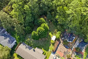 2710 Tanglewood Trail, Atlanta, GA 30344 - Photo 54