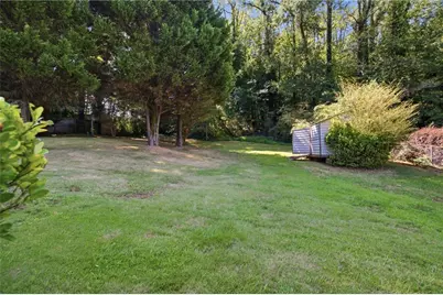 2710 Tanglewood Trail, Atlanta, GA 30344 - Photo 40