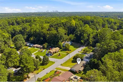 2710 Tanglewood Trail, Atlanta, GA 30344 - Photo 58