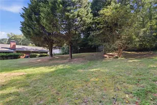 2710 Tanglewood Trail, Atlanta, GA 30344 - Photo 44
