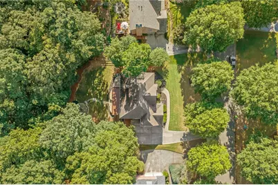 135 Grand Avenue, Suwanee, GA 30024 - Photo 2