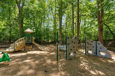 135 Grand Avenue, Suwanee, GA 30024 - Photo 82