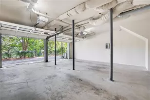 1075 High Point Dr NE, Atlanta, GA 30306 - Photo 22