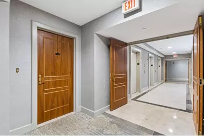 700 Park Regency Place NE #1604, Atlanta, GA 30326 - Photo 2