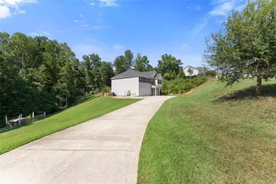 3470 Silver Wood Walk, Gainesville, GA 30507 - Photo 2
