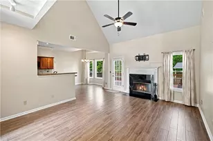4085 Berkeley Park Dr, Duluth, GA 30096 - Photo 8