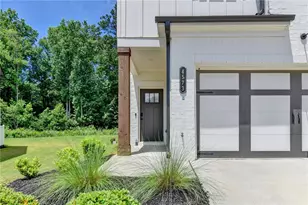 4573 Cypress Pk Dr, Gainesville, GA 30504 - Photo 2