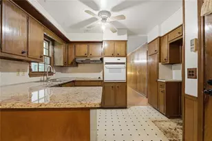 4367 Abingdon Dr, Stone Mountain, GA 30083 - Photo 12