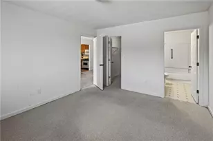 300 Johnson Ferry Road NE, Sandy Springs, GA 30328 - Photo 14