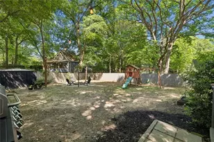 2152 Forrest Pl NW, Atlanta, GA 30318 - Photo 26
