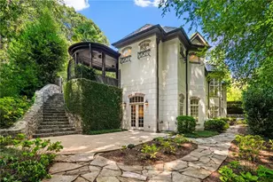 5530 Claire Rose Ln, Sandy Springs, GA 30327 - Photo 32
