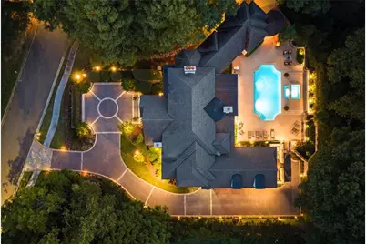 5530 Claire Rose Lane, Sandy Springs, GA 30327 - Photo 2
