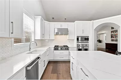2003 Jameson Circle, Lawrenceville, GA 30043 - Photo 12