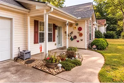 512 Lindsey Way, Social Circle, GA 30025 - Photo 6