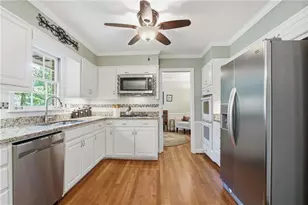 1524 Summerford Ct, Dunwoody, GA 30338 - Photo 4
