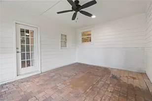2555 Morgan Lake Dr NE, Marietta, GA 30066 - Photo 38