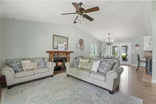 2555 Morgan Lake Dr NE, Marietta, GA 30066 - Photo 2