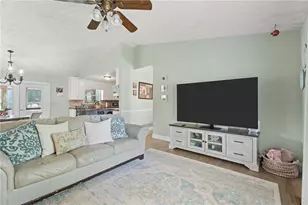 2555 Morgan Lake Dr NE, Marietta, GA 30066 - Photo 10