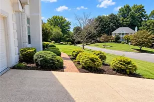 1090 Swan Mill Ct, Suwanee, GA 30024 - Photo 4