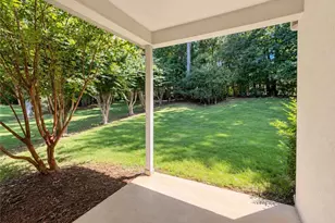 1090 Swan Mill Ct, Suwanee, GA 30024 - Photo 8
